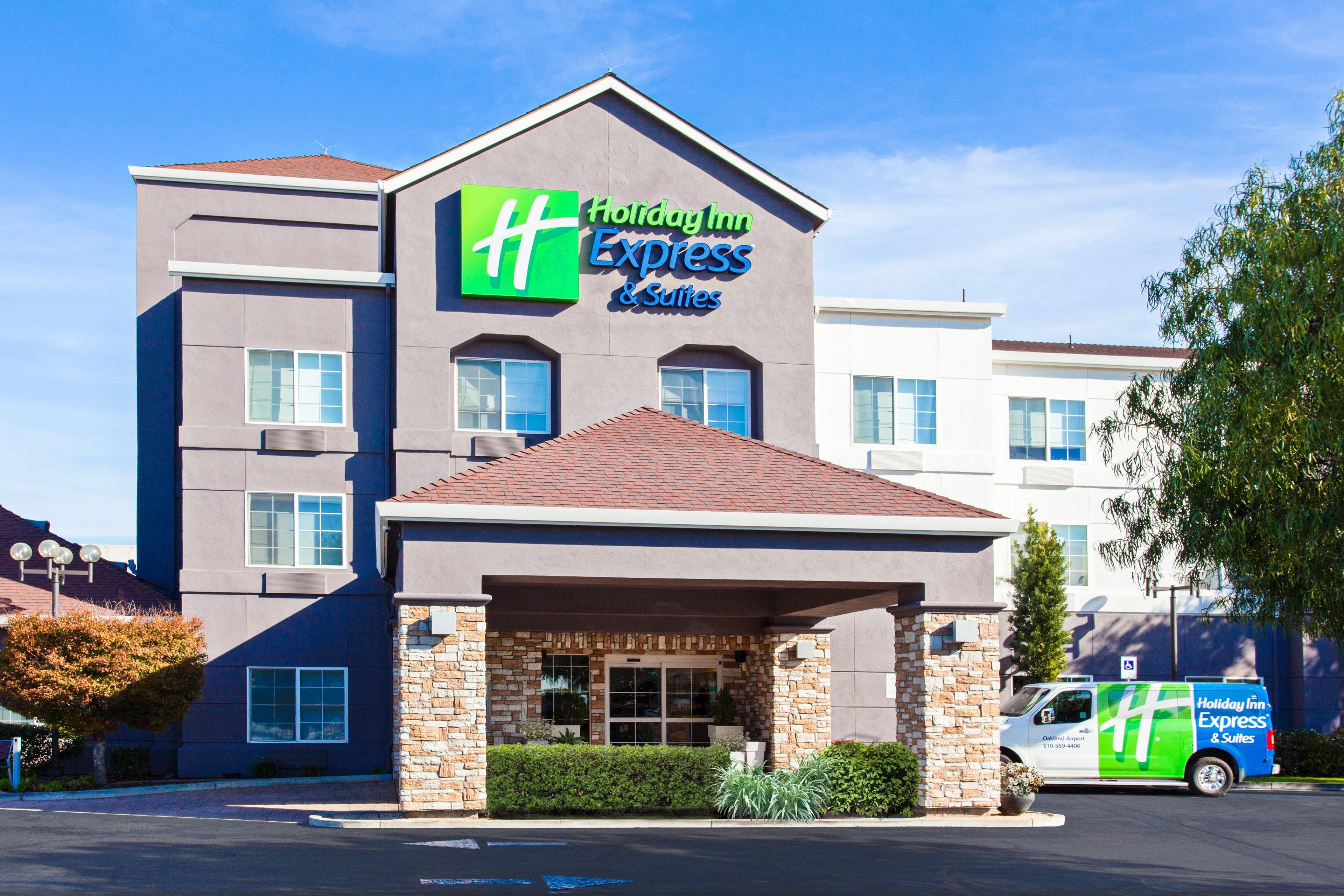 Holiday Inn Express & Suites Oakland - Airport, An Ihg Hotel Exterior photo